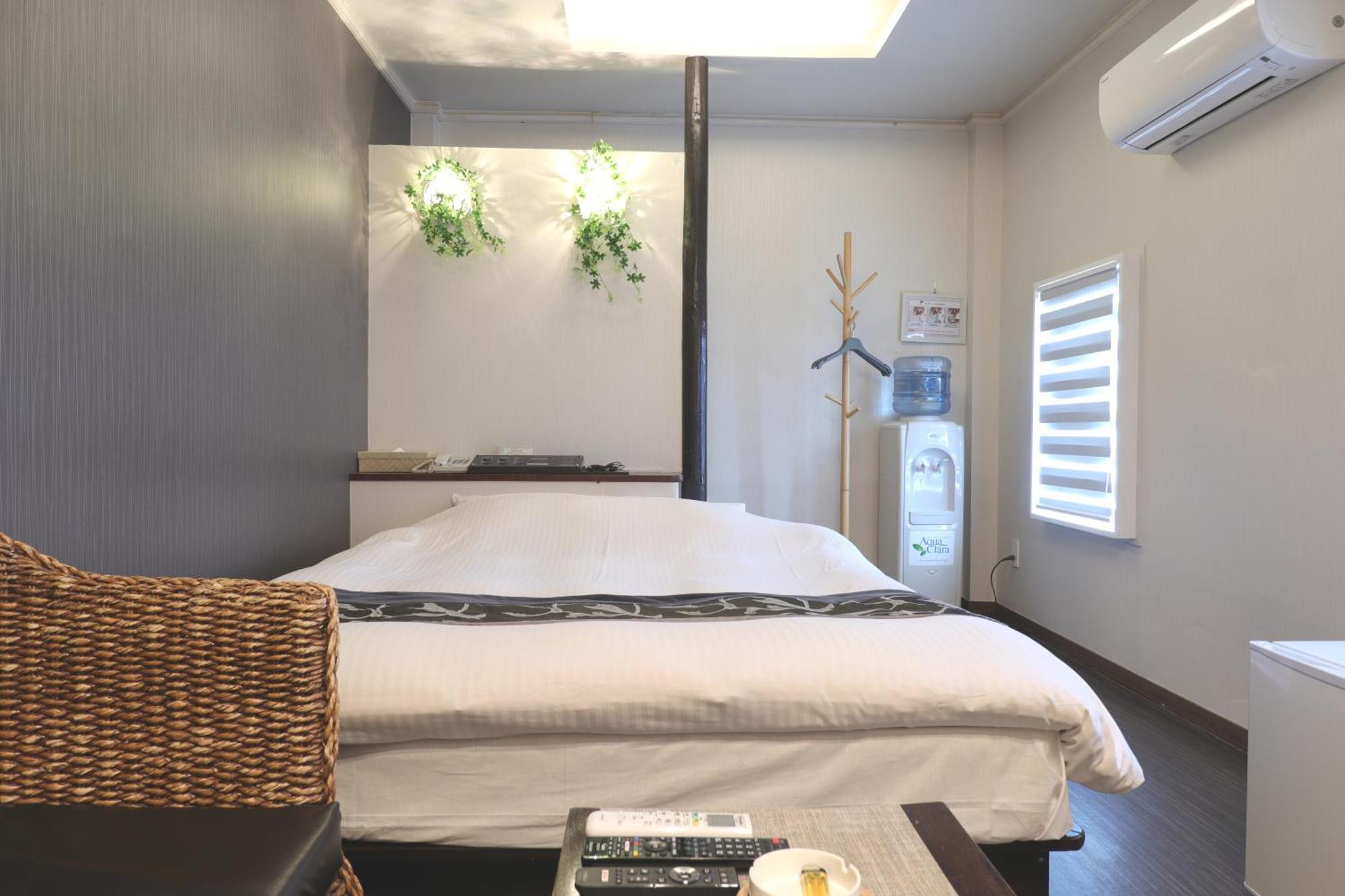 天然個室温泉 Hotel Lafontaine 諏訪 (Adults Only) Сува Экстерьер фото