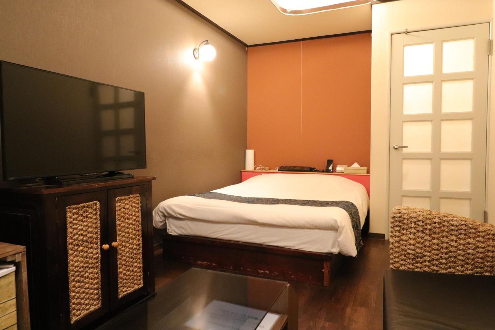 天然個室温泉 Hotel Lafontaine 諏訪 (Adults Only) Сува Экстерьер фото